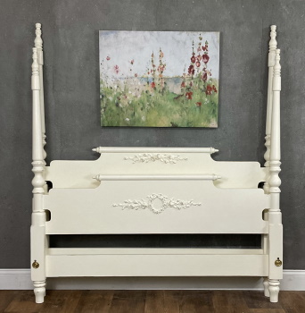 White poster bed shabby chic